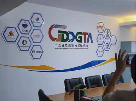 龙泉公司走廊文化墙如何设计布置？